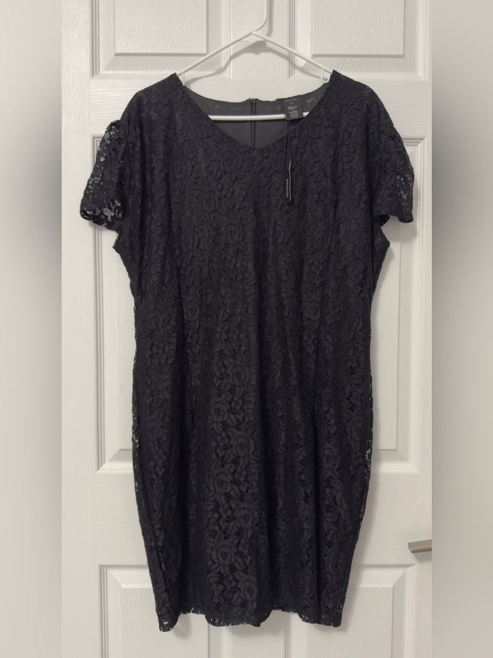 Sociology Black Lace Short-Sleeve Tunic